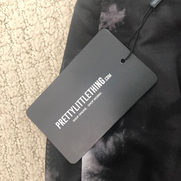 PRETTYLITTLETHING Black Mesh Tie Dye Mini Skirt - Picture 5 of 7
